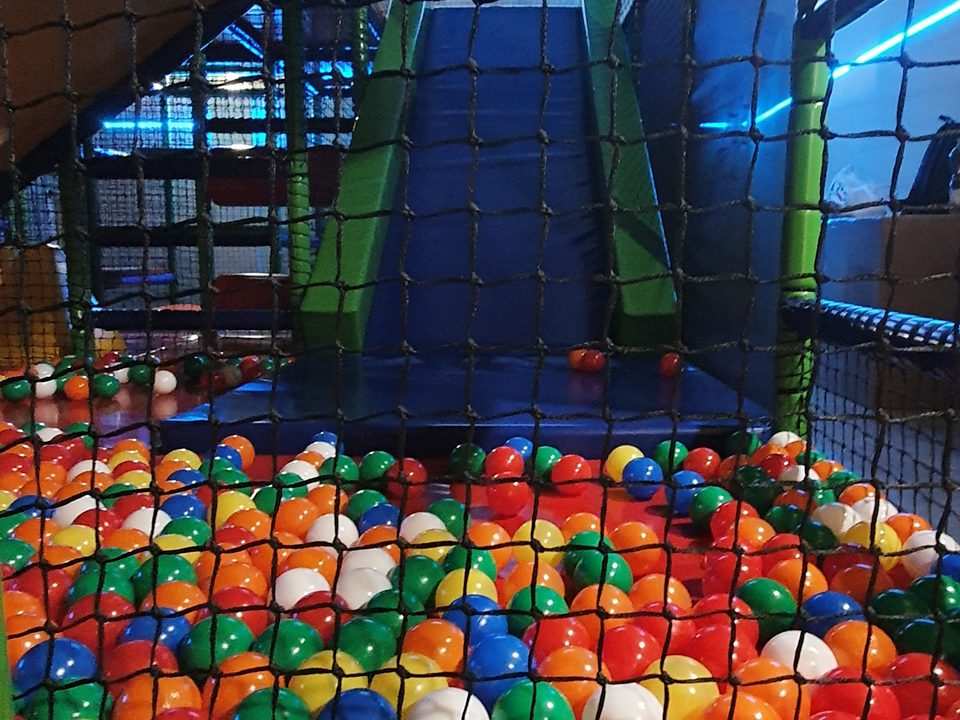 Játszóházi eszközök- Játéklabirintus