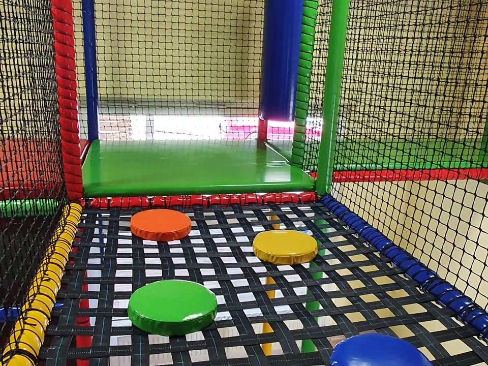 Játszóházi eszközök- Játéklabirintus