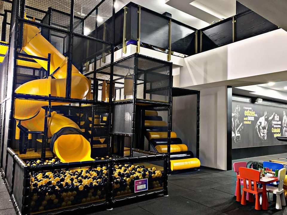 Játszóházi eszközök- Tematikus Játéklabirintus