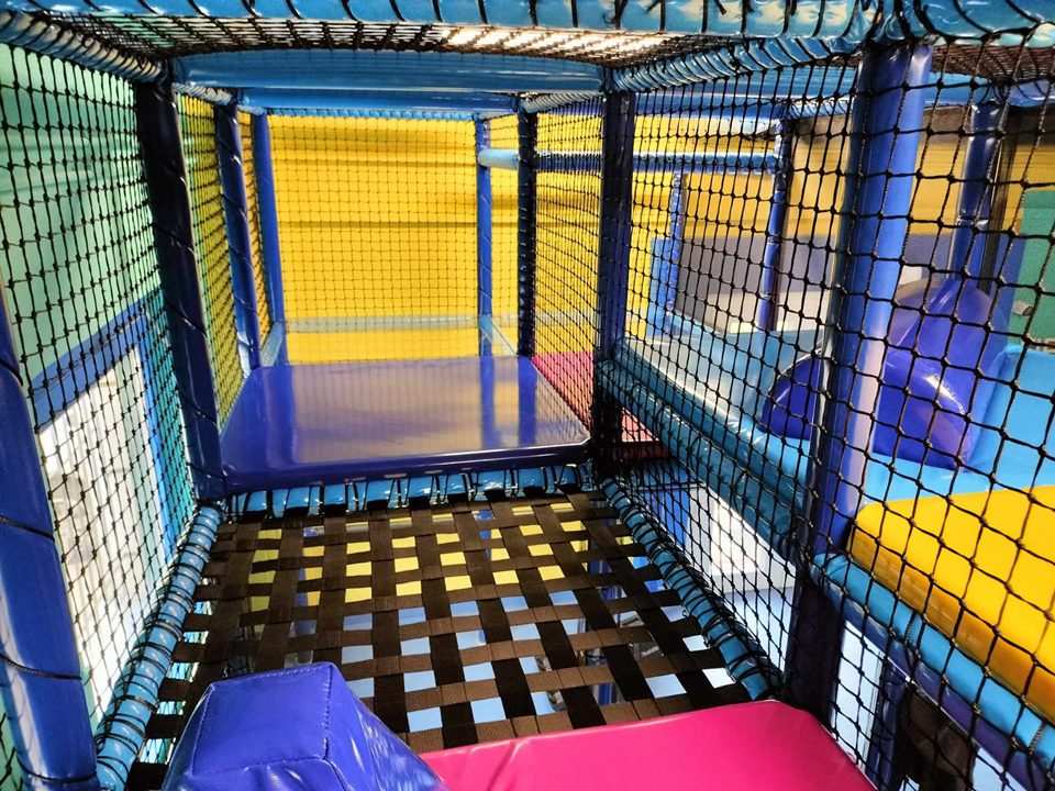 Játszóházi eszközök- Játéklabirintus