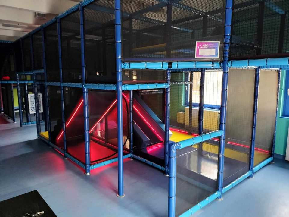 Játszóházi eszközök- Játéklabirintus